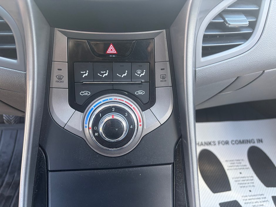 Hyundai Elantra L 2013-13