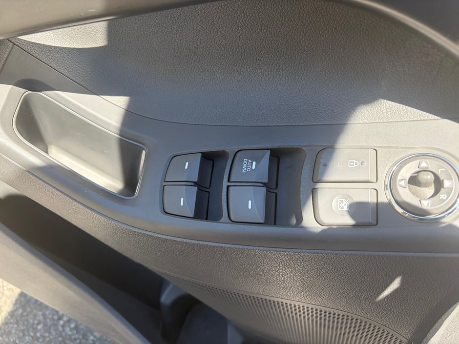 Hyundai Elantra L 2013-9
