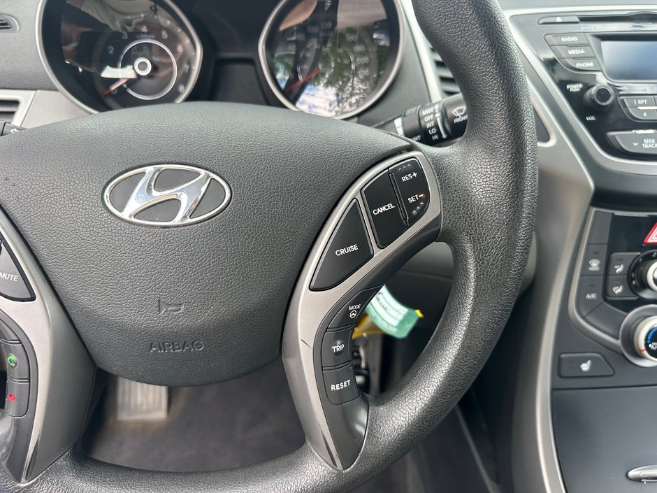 2014 Hyundai Elantra GL-11