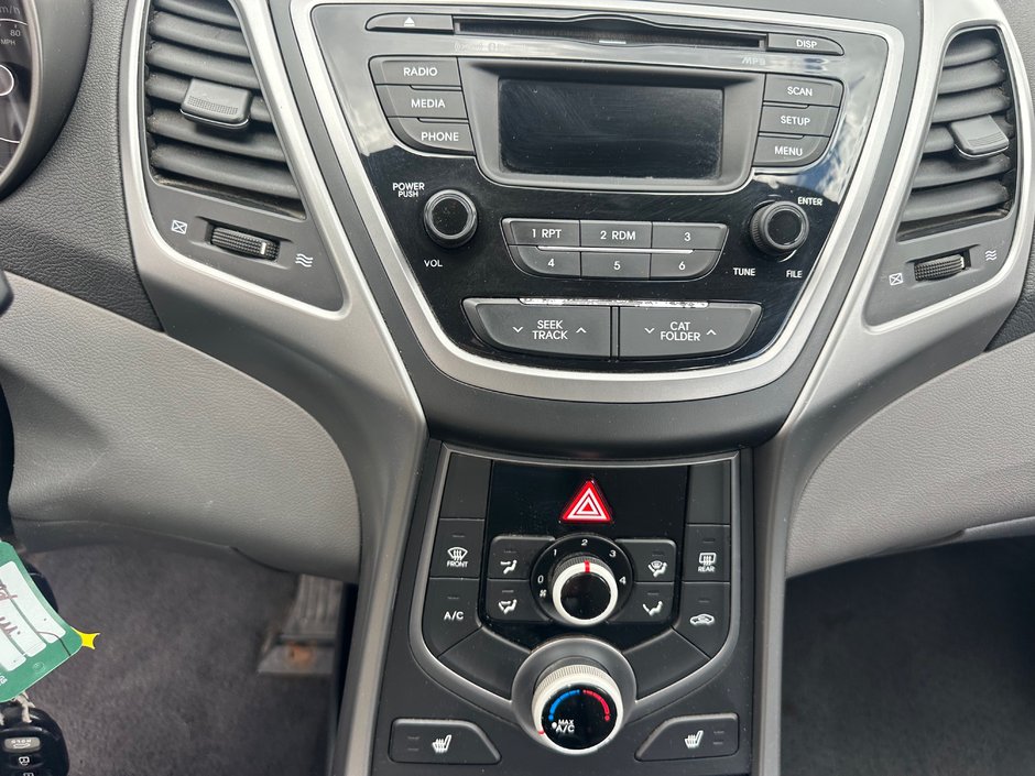 2014 Hyundai Elantra GL-8