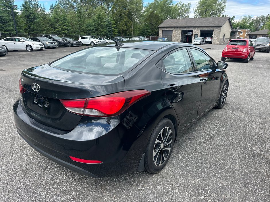 2014 Hyundai Elantra GL-3