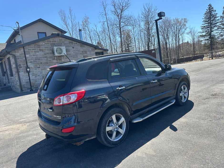 2011 Hyundai Santa Fe Limited  AWD-1