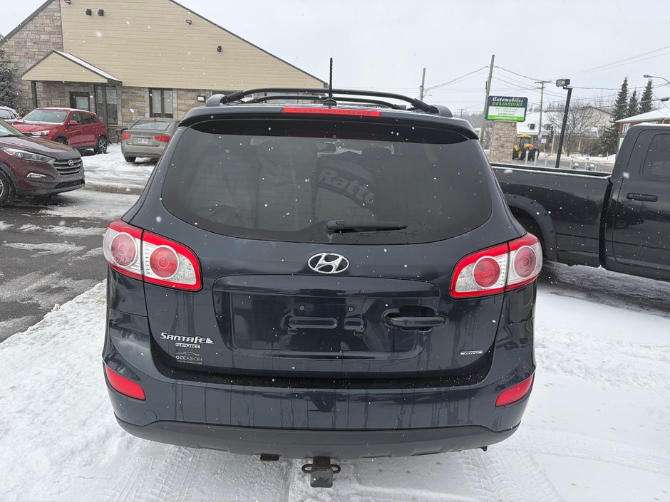 2012 Hyundai Santa Fe GL Sport AWD-4