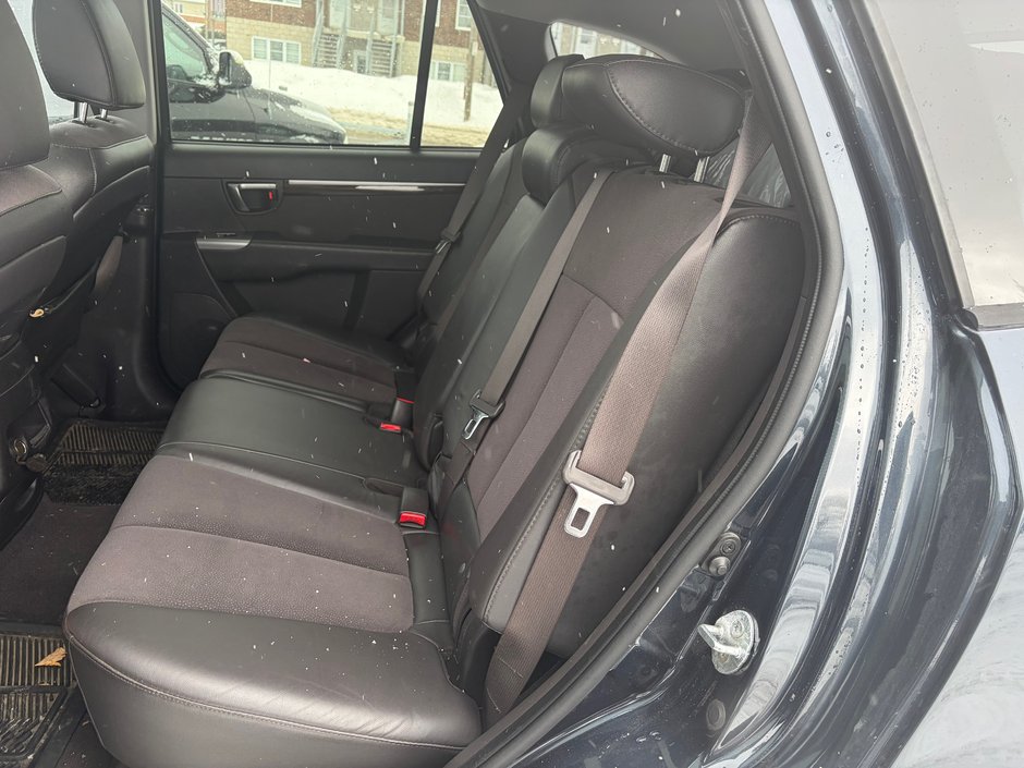 2012 Hyundai Santa Fe GL Sport AWD-8