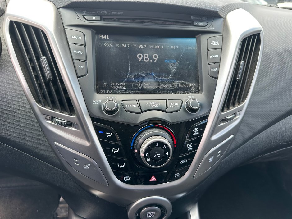 2012 Hyundai Veloster w/Tech-11
