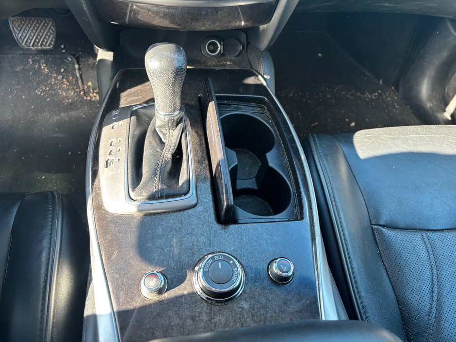 Infiniti JX35 BASE 2013-19