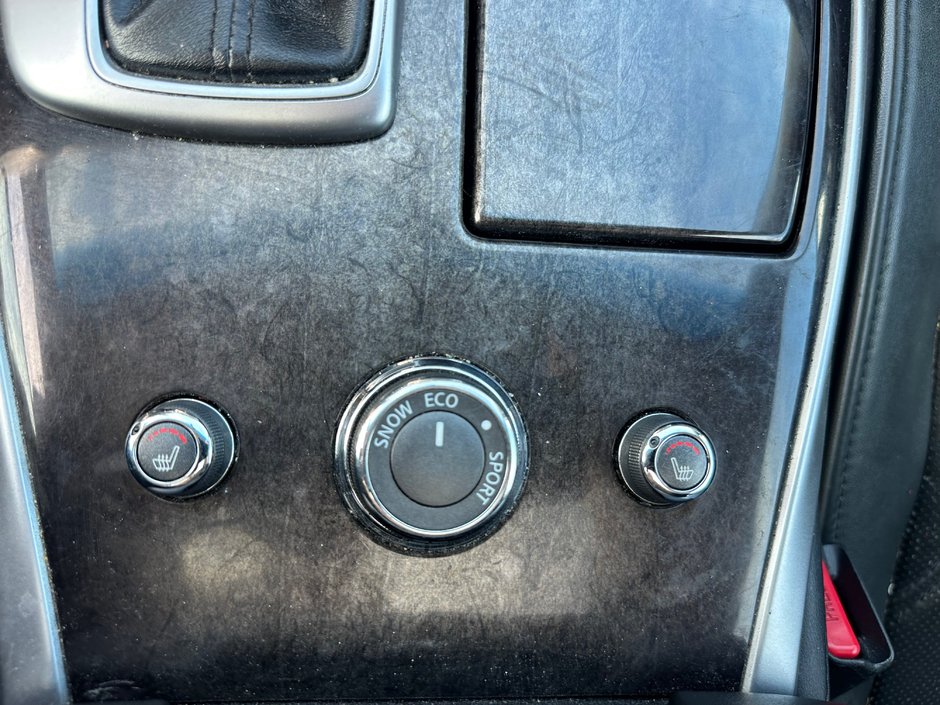 Infiniti JX35 BASE 2013-18