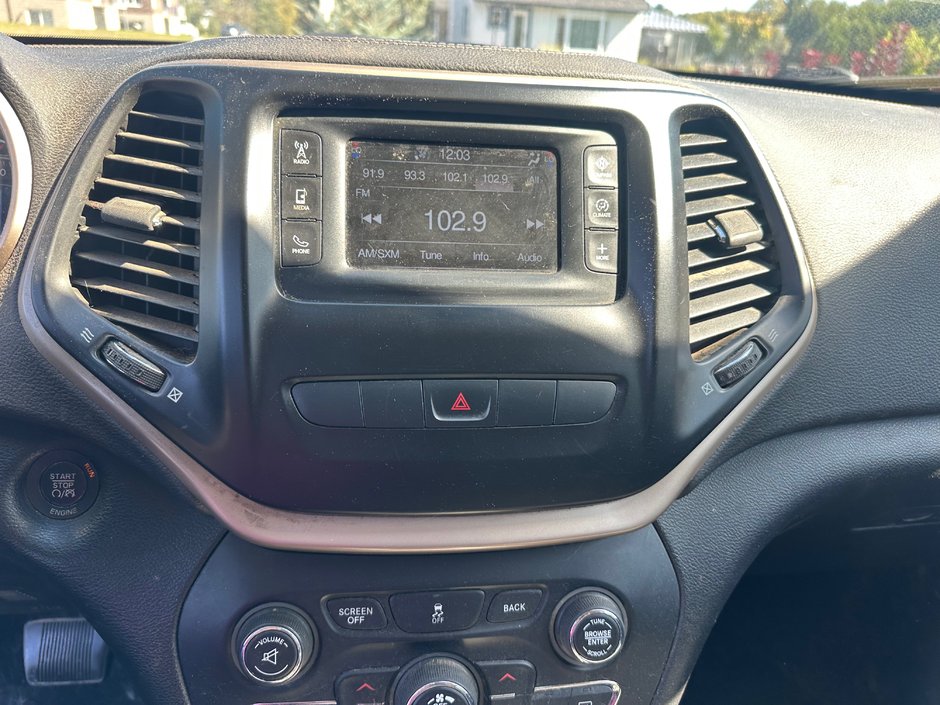 Jeep Cherokee NORTH 2014-10