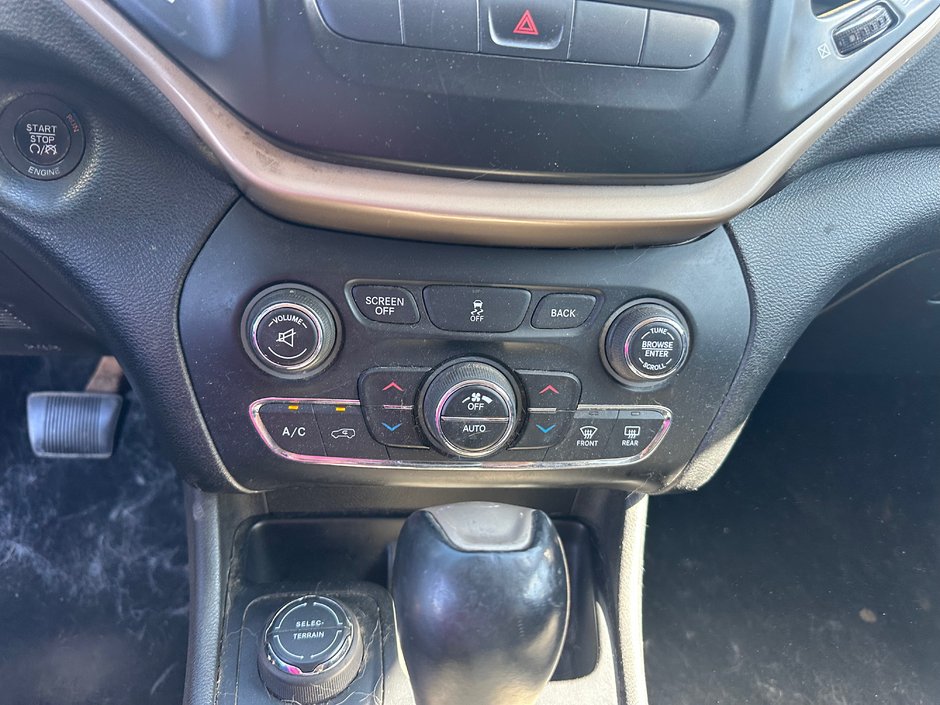 Jeep Cherokee NORTH 2014-12