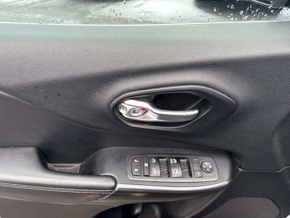 Jeep Cherokee LIMITED 2014-8