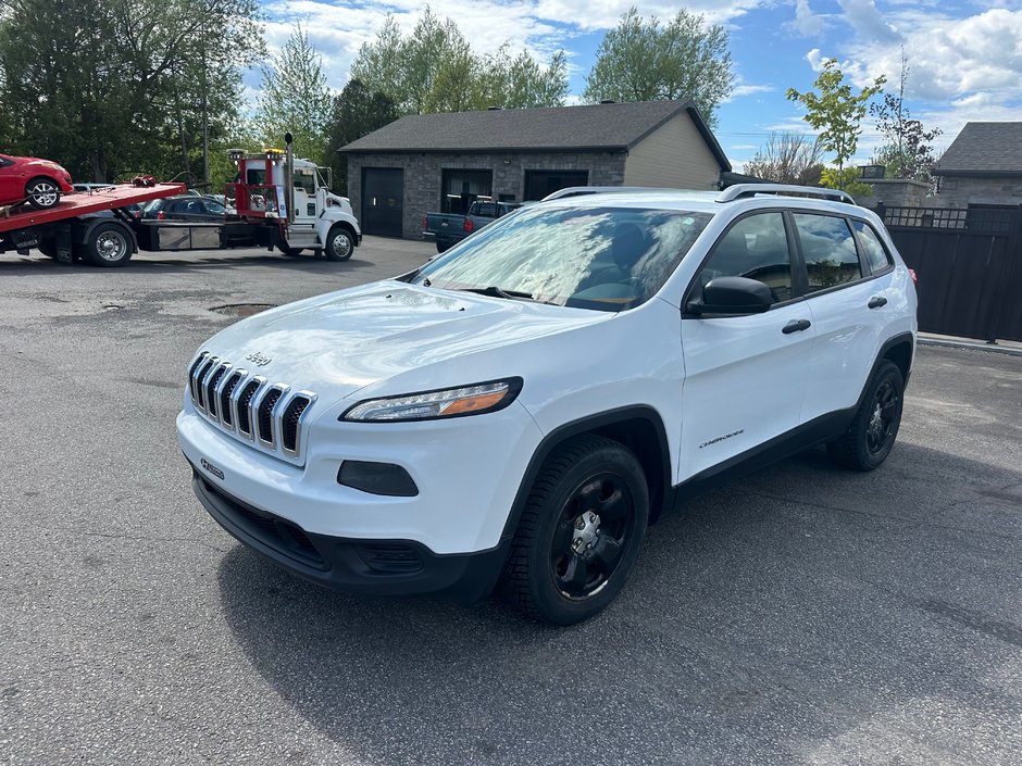 Jeep Cherokee SPORT 2015-1