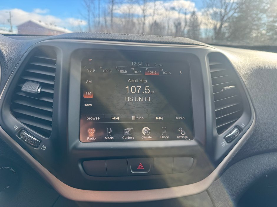 Jeep Cherokee NORTH 2015-11