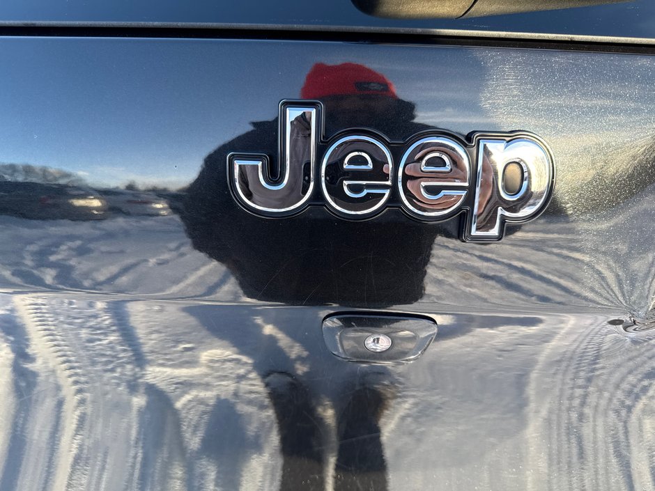 2015 Jeep Cherokee LIMITED-8
