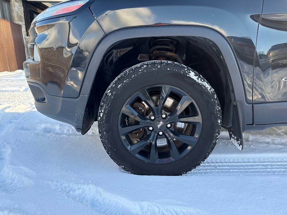 2015 Jeep Cherokee LIMITED-41