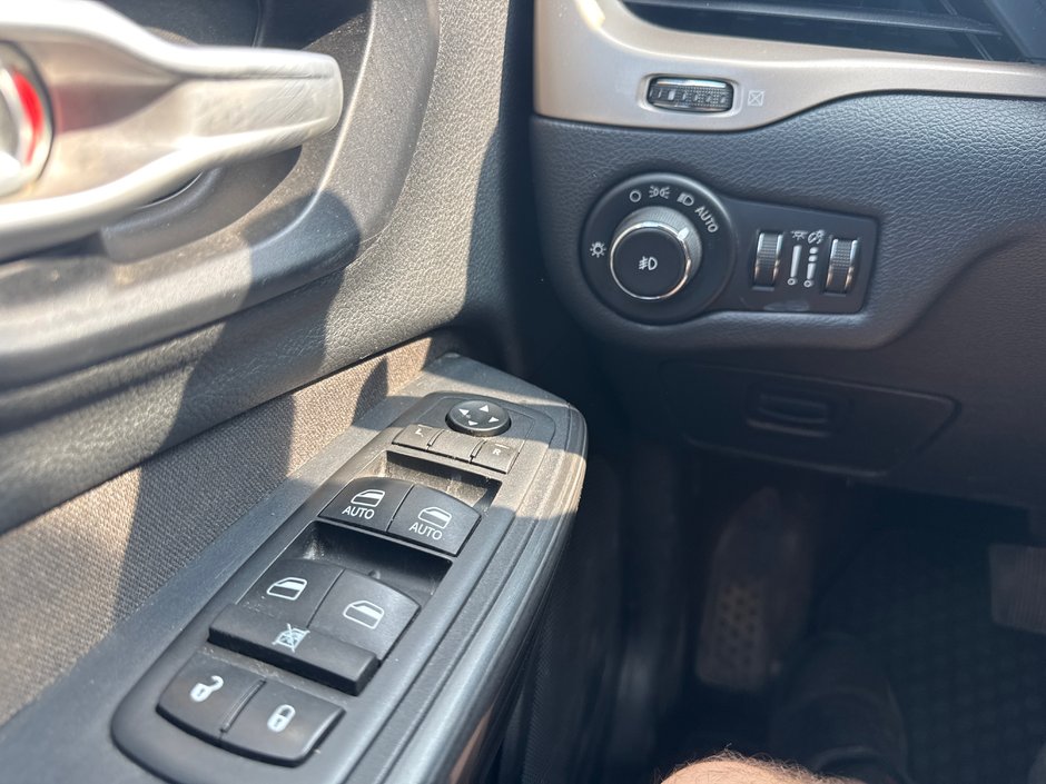 Jeep Cherokee NORTH 2016-20