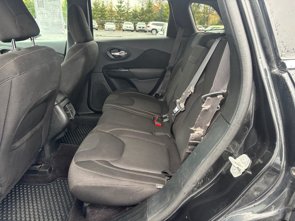 Jeep Cherokee NORTH 2016-7