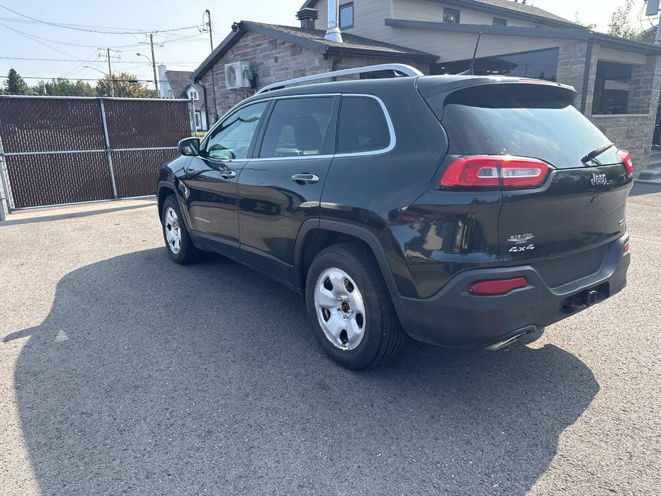 Jeep Cherokee NORTH 2016-15