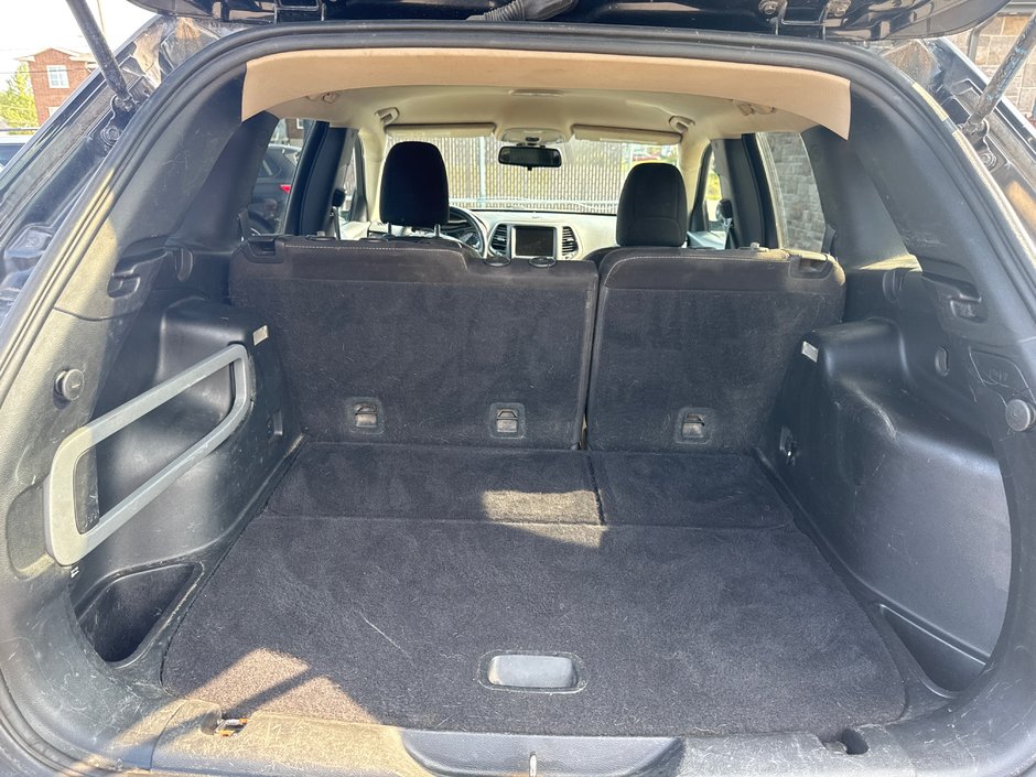 Jeep Cherokee NORTH 2016-13