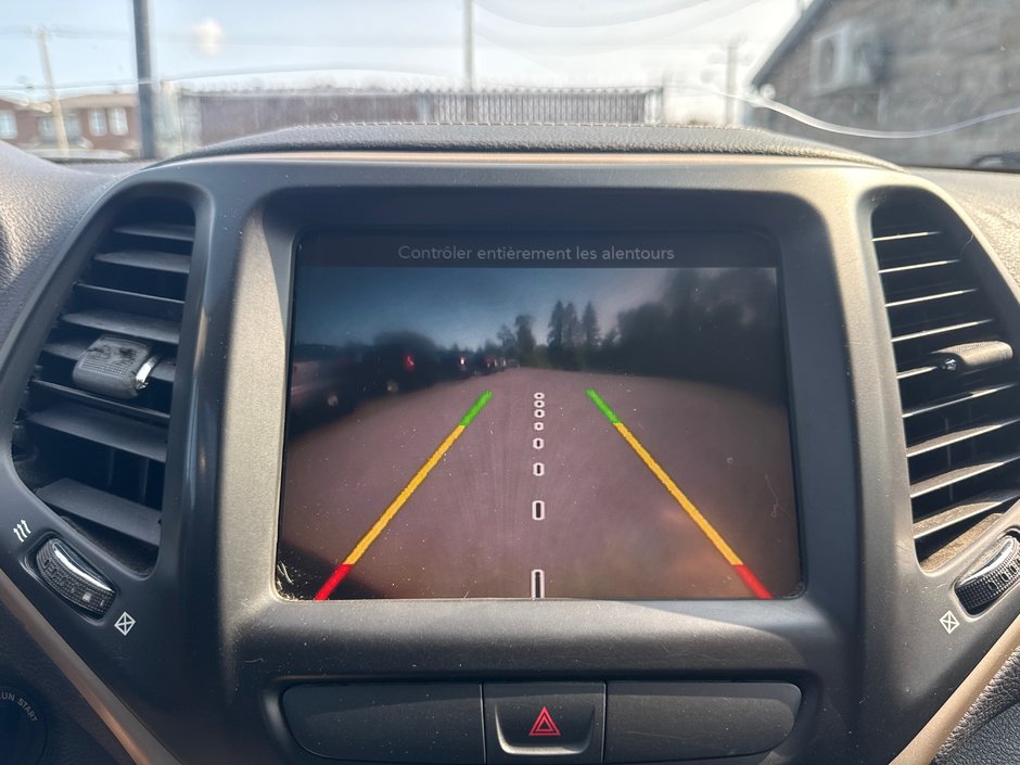 Jeep Cherokee NORTH 2016-30