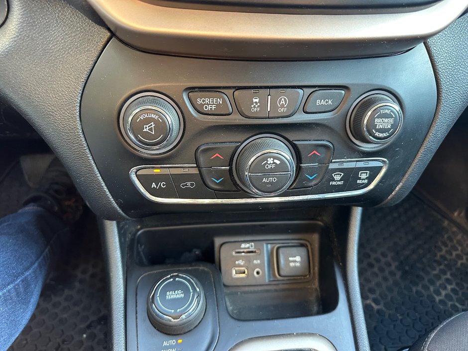 Jeep Cherokee NORTH 2016-11