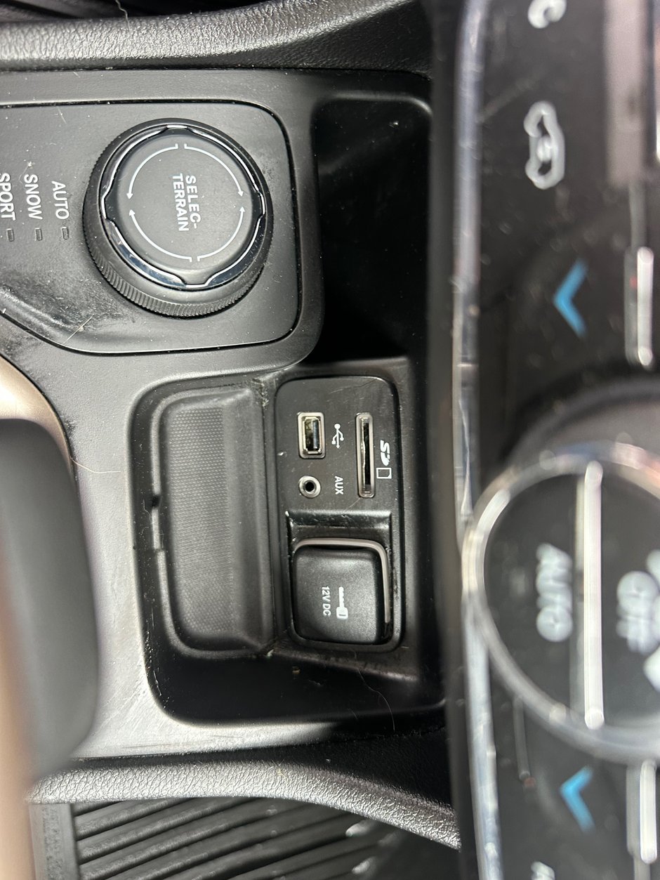 2017 Jeep Cherokee High Altitude-9