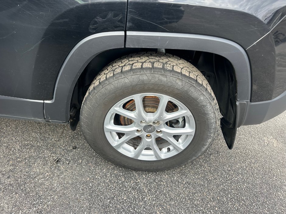 2018 Jeep Cherokee North-6