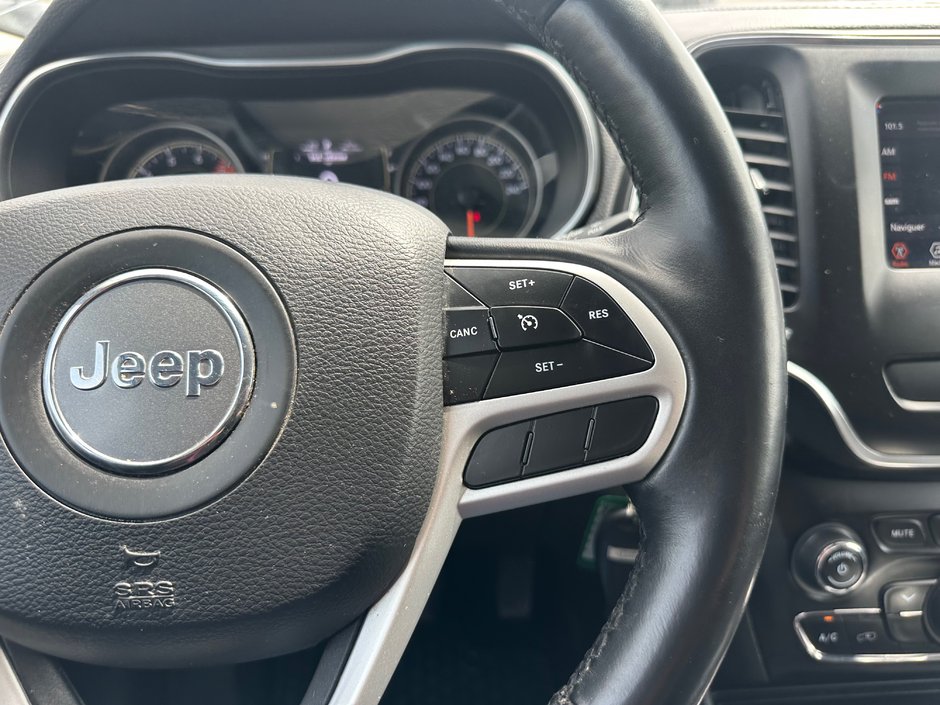2019 Jeep Cherokee Upland SPORT-9