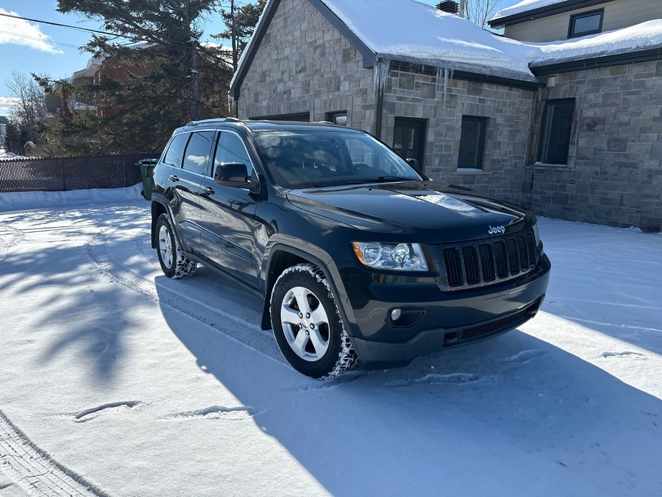 2011 Jeep Grand Cherokee Laredo-0