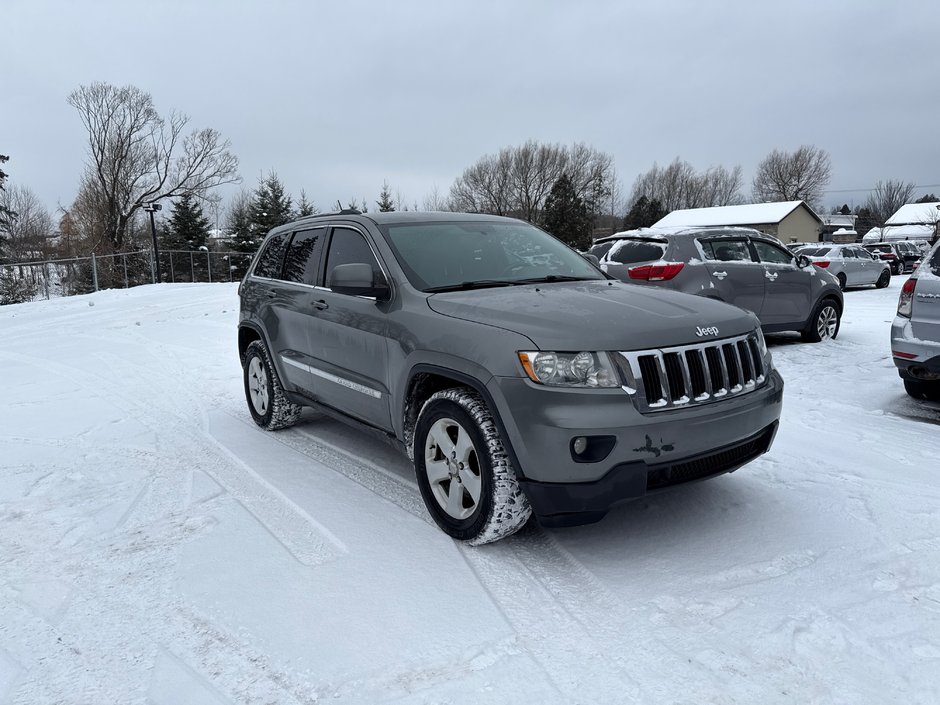 Jeep Grand Cherokee LAREDO X 2012-0