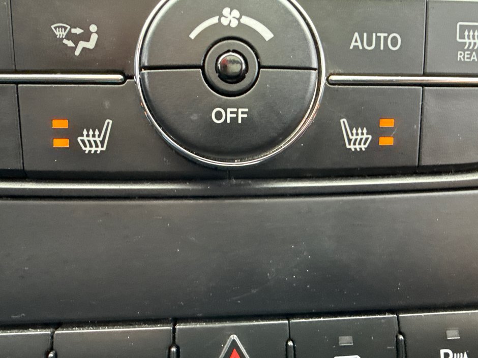 Jeep Grand Cherokee LAREDO X 2012-30