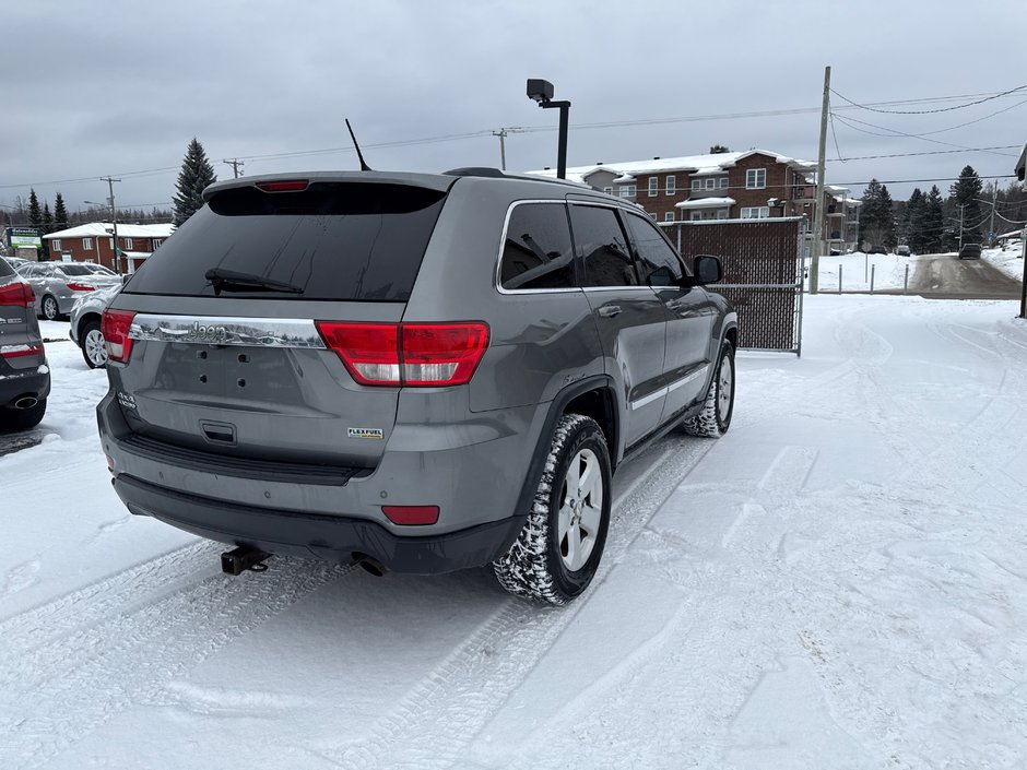 Jeep Grand Cherokee LAREDO X 2012-3
