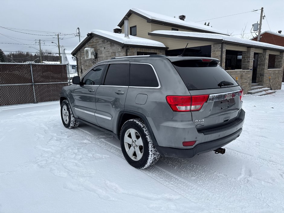 Jeep Grand Cherokee LAREDO X 2012-5
