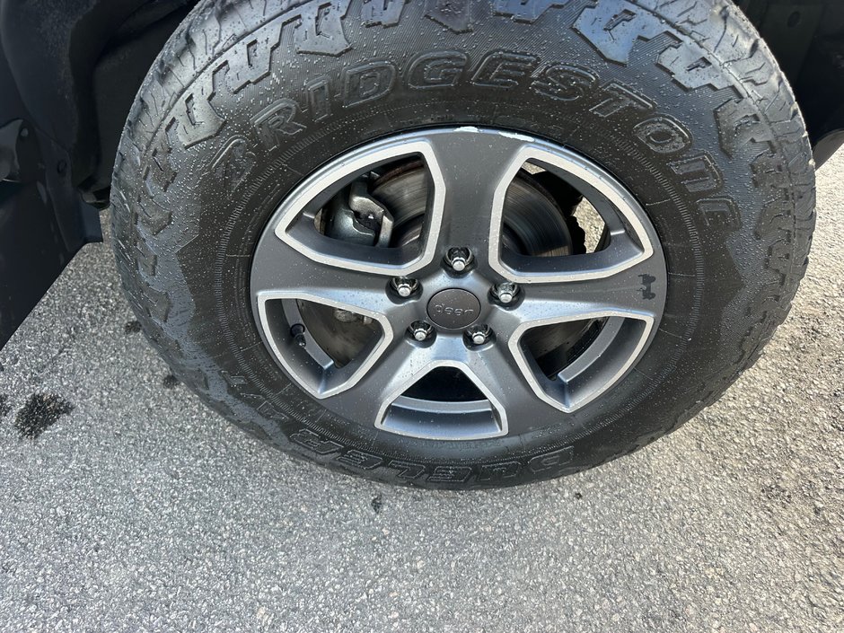 2017 Jeep Wrangler SPORT-13
