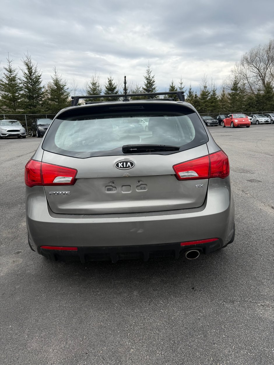 2011 Kia Forte 5-Door SX-4