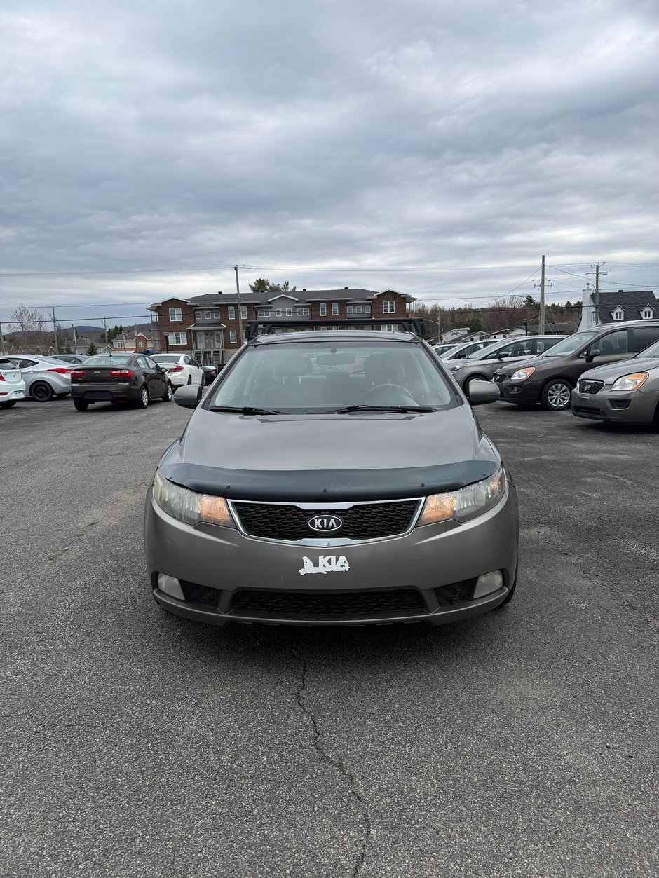 2011 Kia Forte 5-Door SX-2