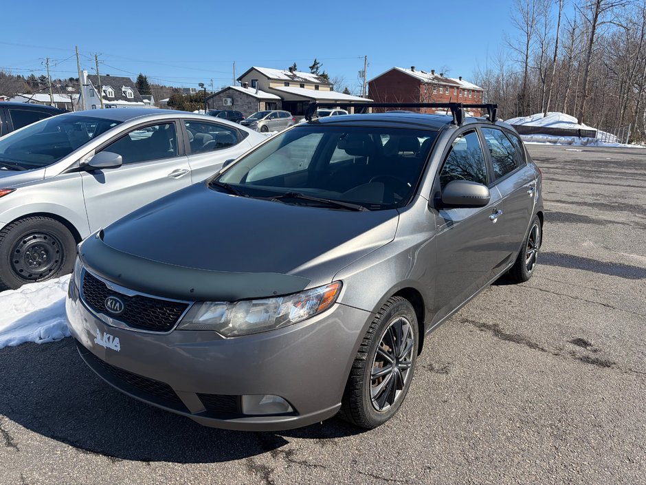 Kia Forte 5-Door SX 2011-2