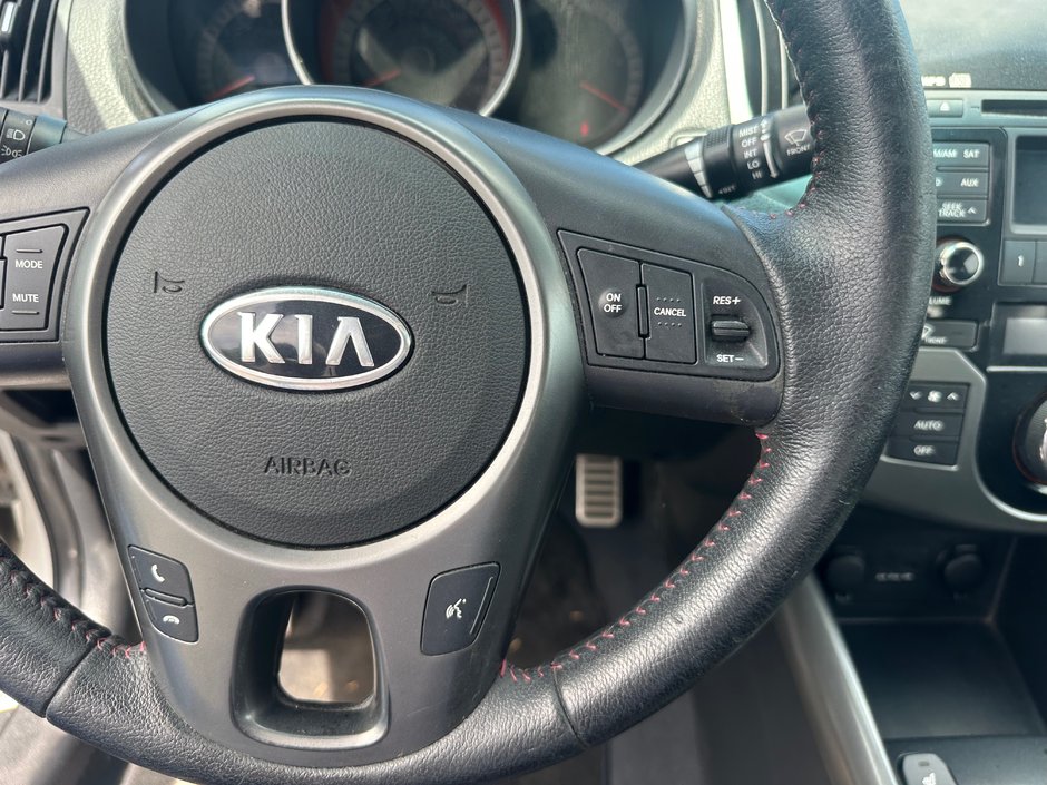 2012 Kia Forte Koup Ex-24