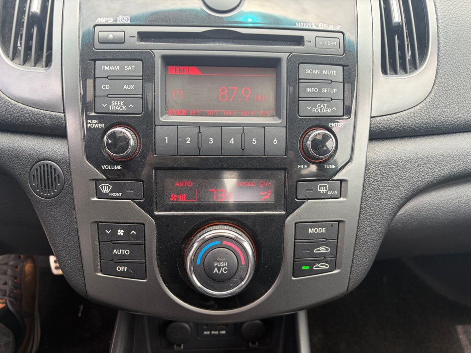 2012 Kia Forte Koup Ex-10