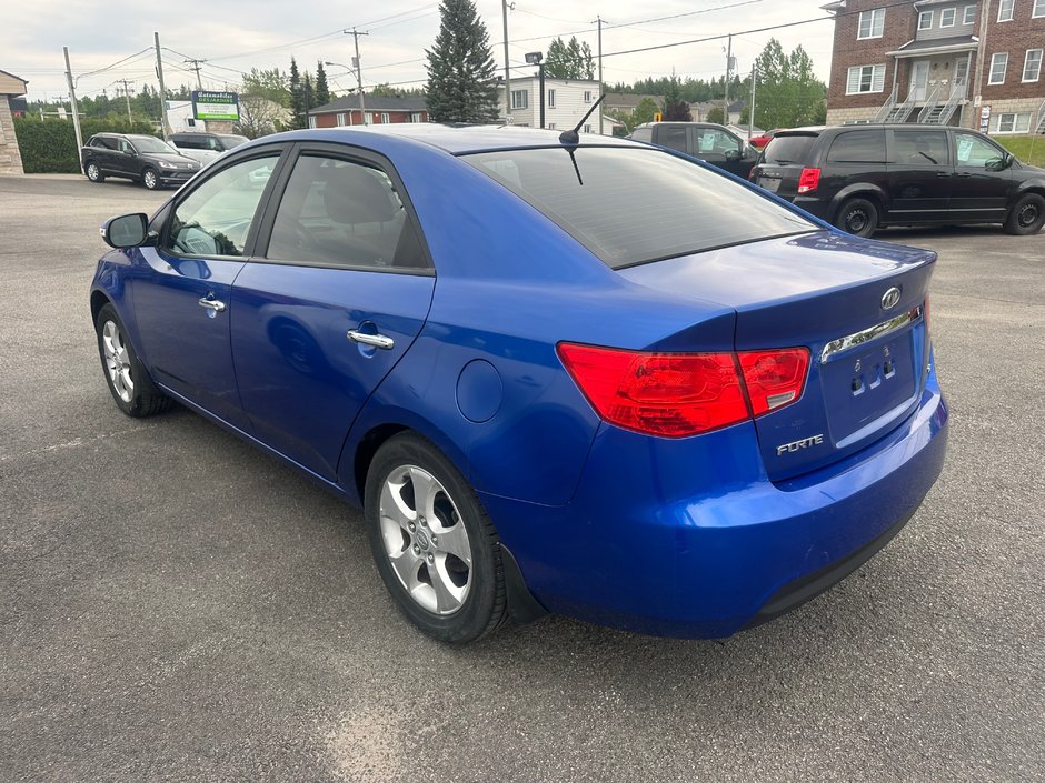 Kia Forte EX 2010-2