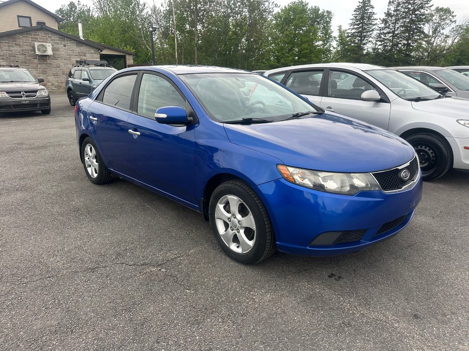 Kia Forte EX 2010-0