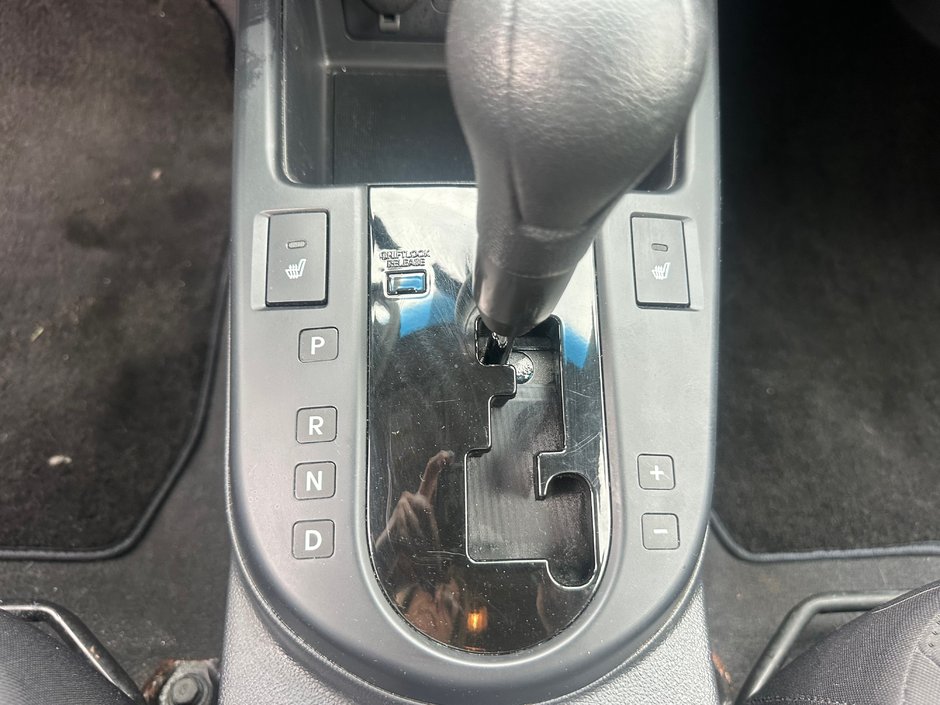 Kia Forte EX 2010-11