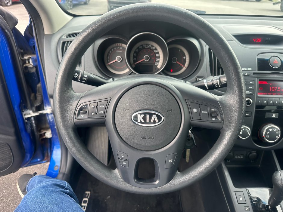 Kia Forte EX 2010-5