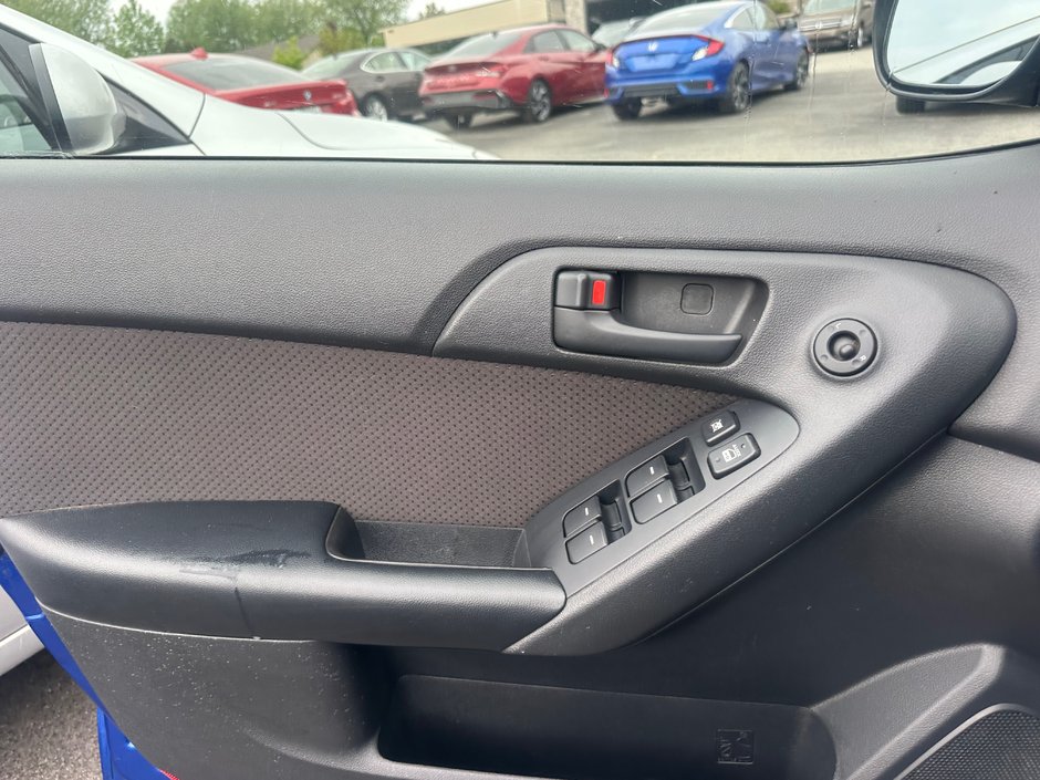Kia Forte EX 2010-8