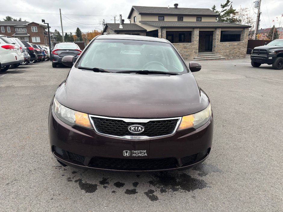 Kia Forte EX 2011-1