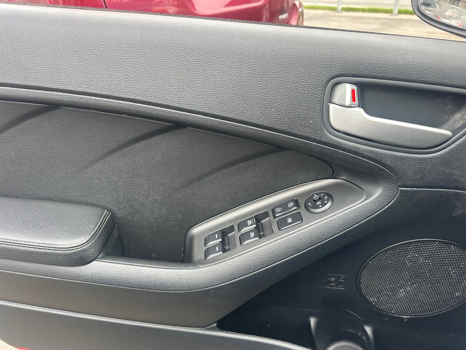 2014 Kia Forte EX-11