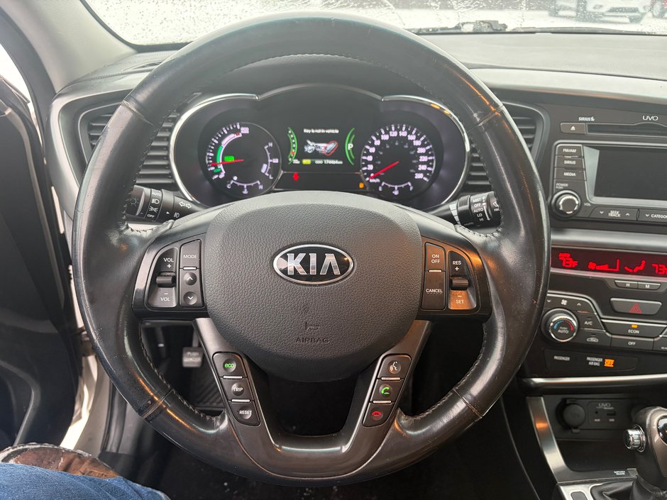 2012 Kia Optima LX Hybride-11