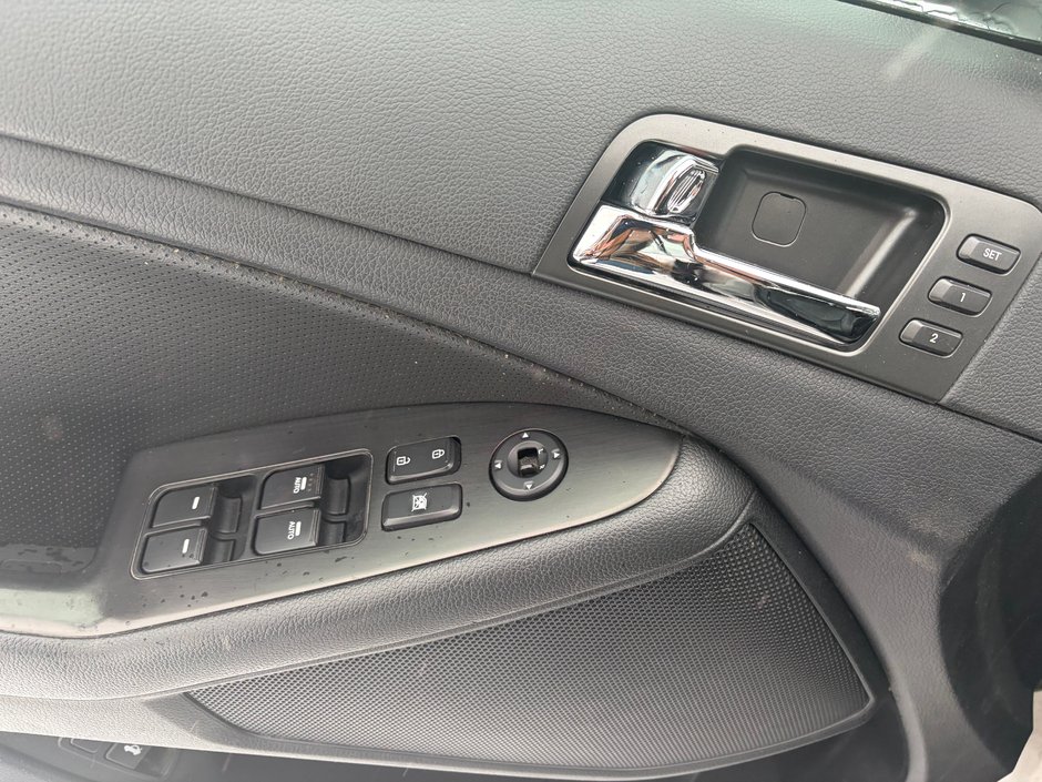 2012 Kia Optima LX Hybride-9