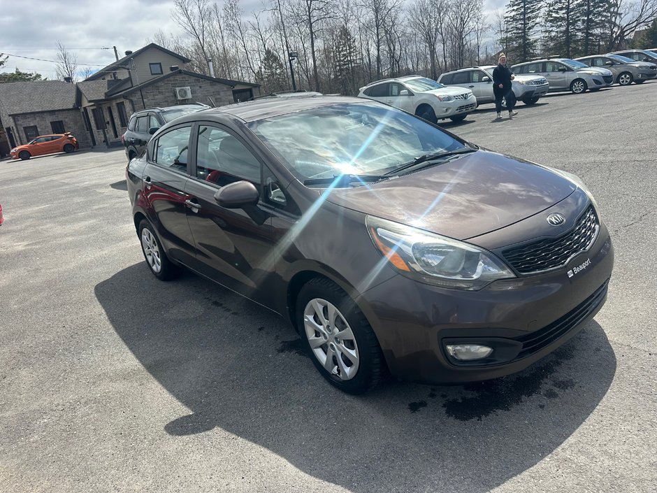 Kia Rio LX 2013-0