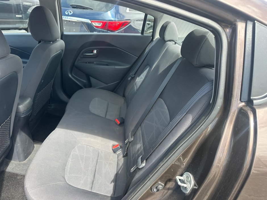 Kia Rio LX 2013-3