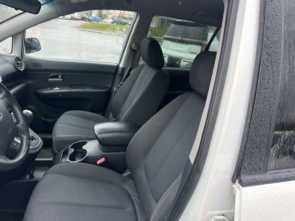 2010 Kia Rondo EX-5